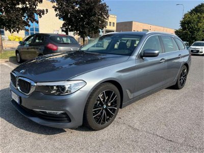 BMW Serie 5 Touring 520d  Business my 18 usata