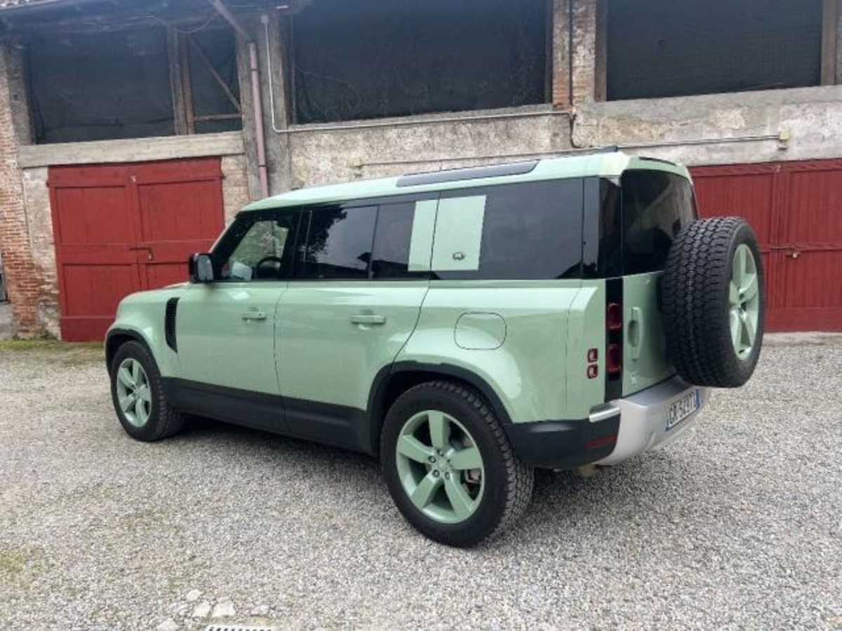 Land Rover Defender 110 2.0 si4 phev X-Dynamic SE awd 300cv auto (4)