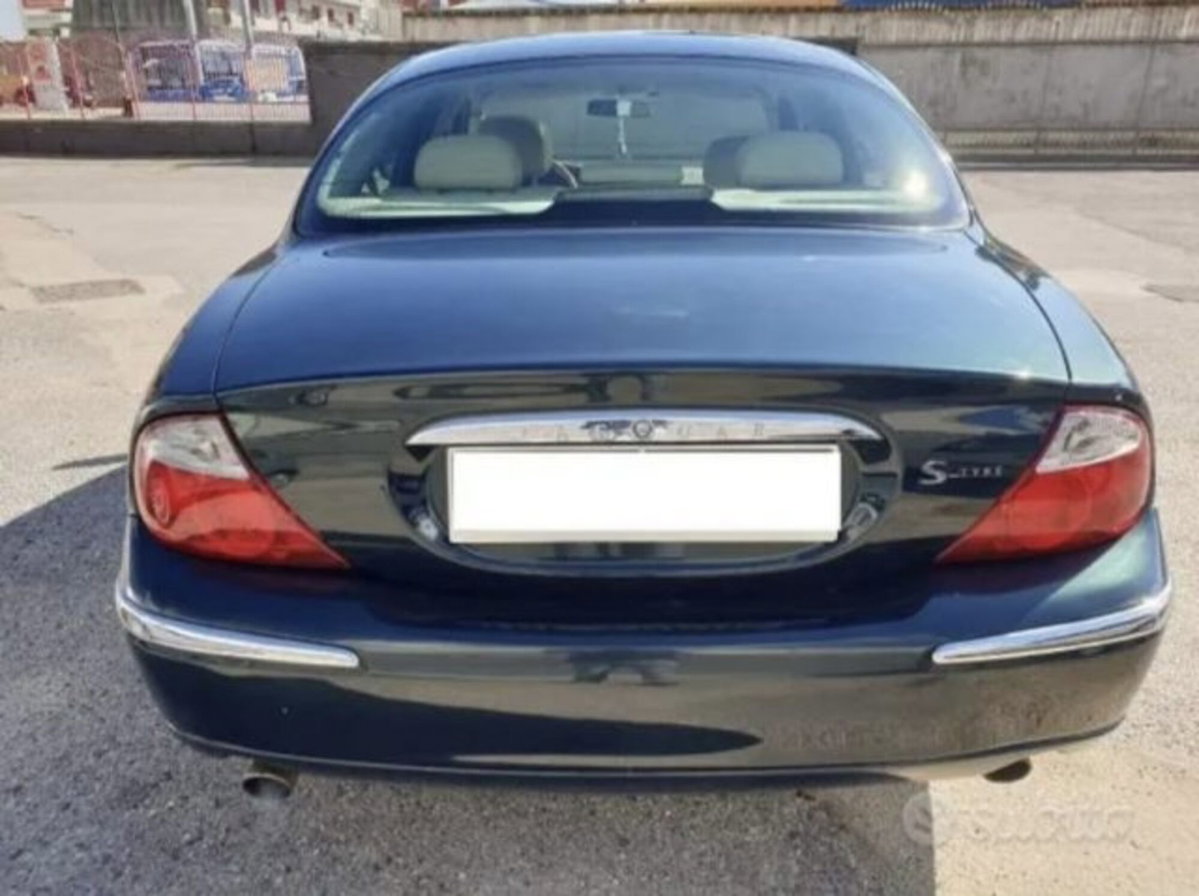 Jaguar S-Type 3.0 V6 Executive (7)