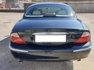 Jaguar S-Type 3.0 V6 Executive (7)