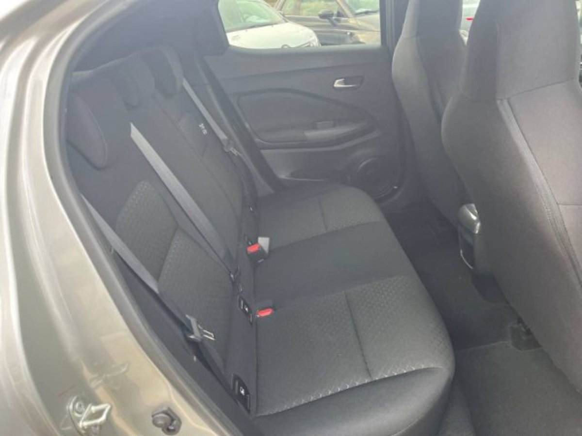 Nissan Juke 1.0 DIG-T 117 CV Acenta (10)