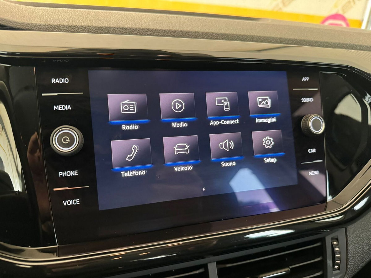 Volkswagen T-Cross 1.0 TSI Style BMT (15)
