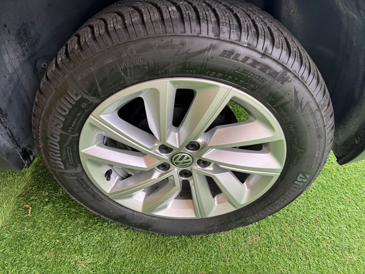Volkswagen T-Cross 1.0 TSI Style BMT (9)