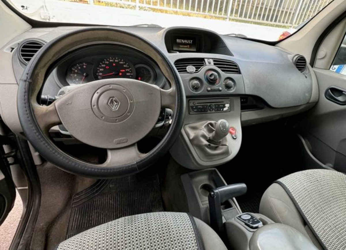 Renault Kangoo 1.5 dCi 90CV F.AP. 5 porte Tom Tom (12)