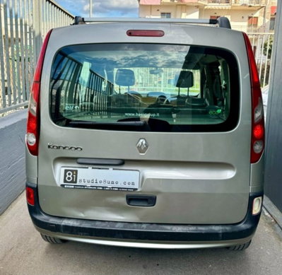 Renault Kangoo 1.5 dCi 90CV F.AP. 5 porte Tom Tom (3)