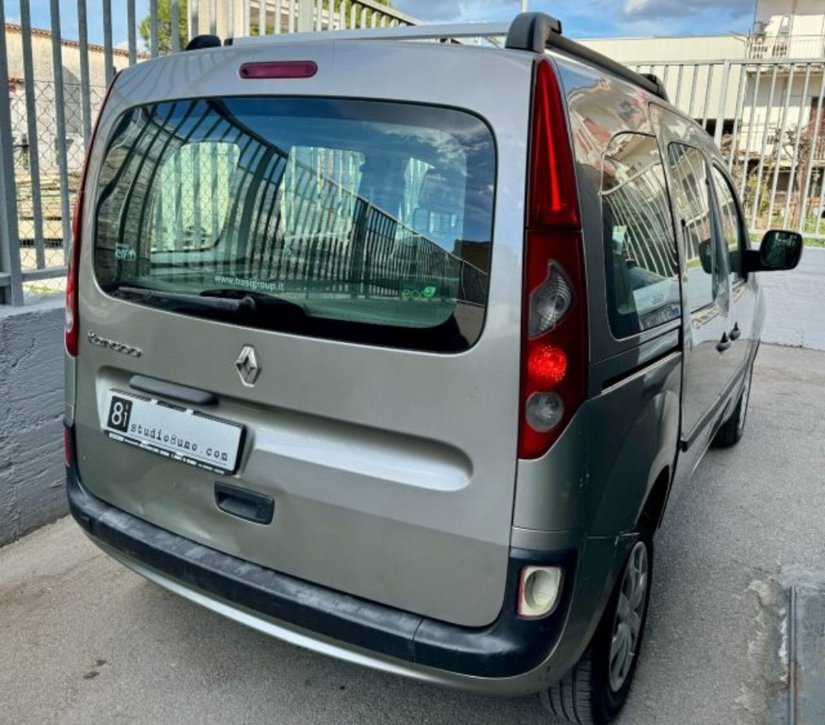 Renault Kangoo 1.5 dCi 90CV F.AP. 5 porte Tom Tom (4)
