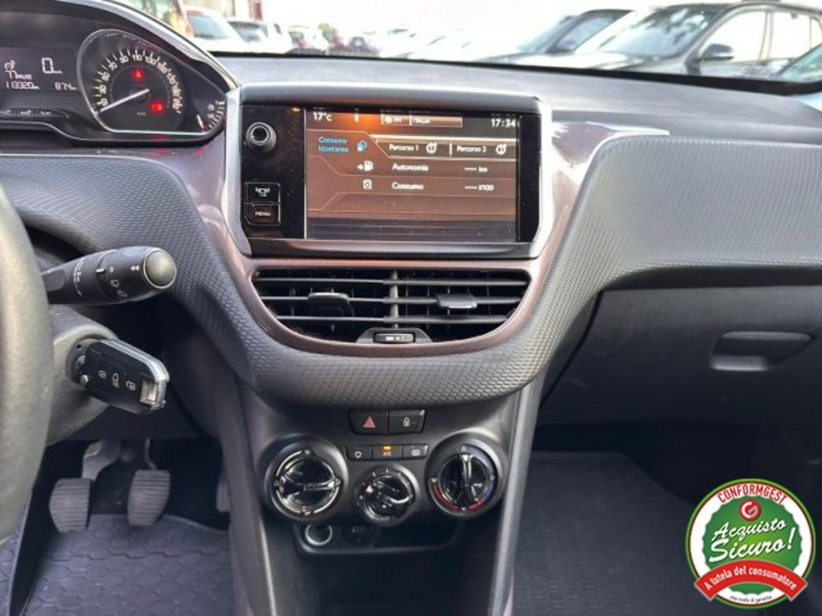 Peugeot 2008 VTi 82CV Allure (10)
