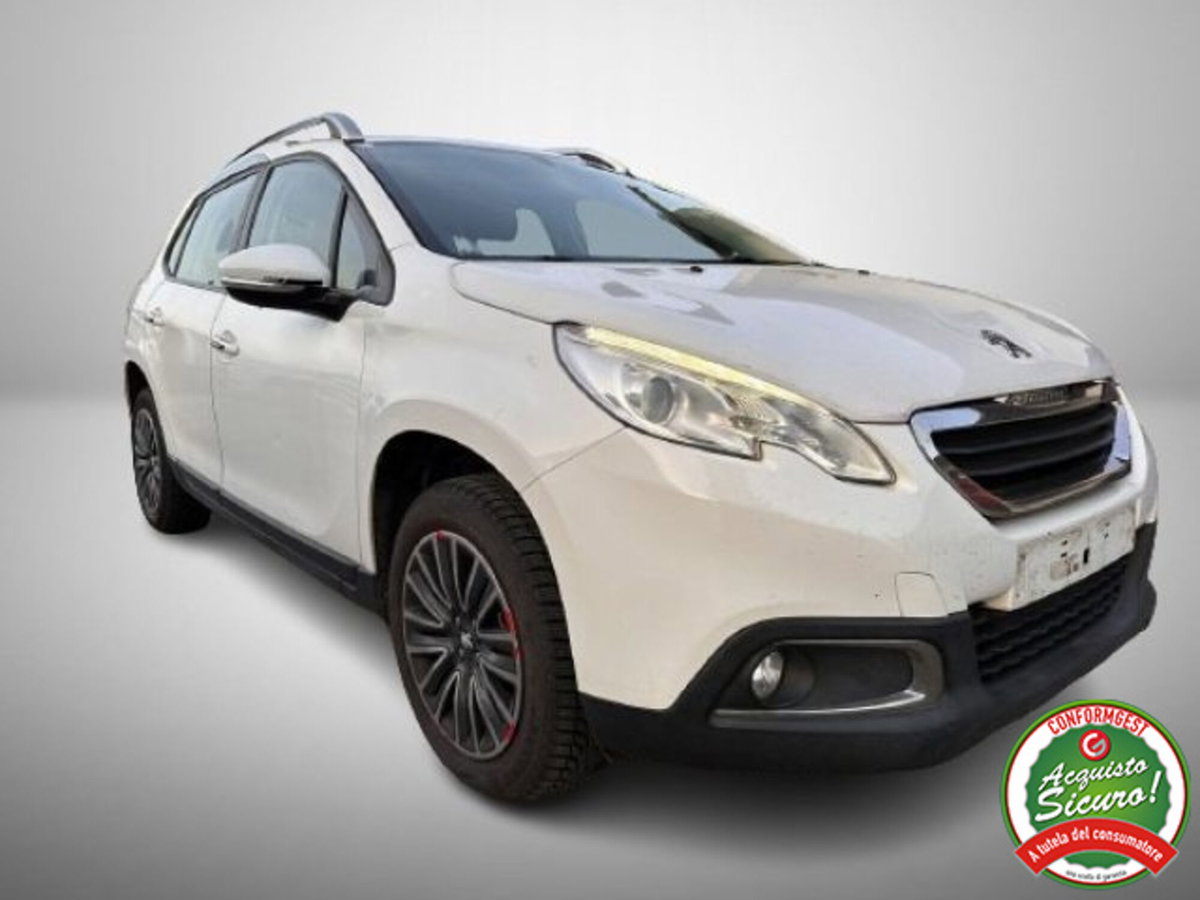 Peugeot 2008 VTi 82CV Allure (2)