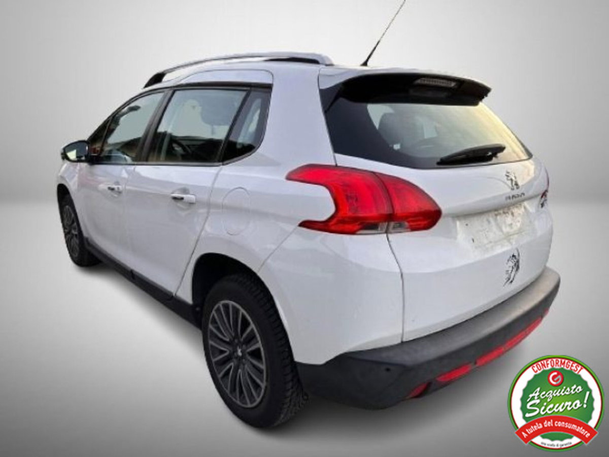 Peugeot 2008 VTi 82CV Allure (4)