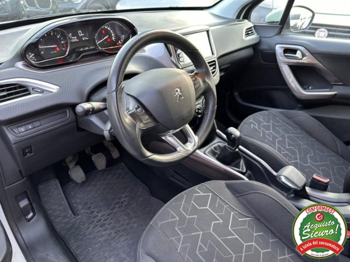 Peugeot 2008 VTi 82CV Allure (6)