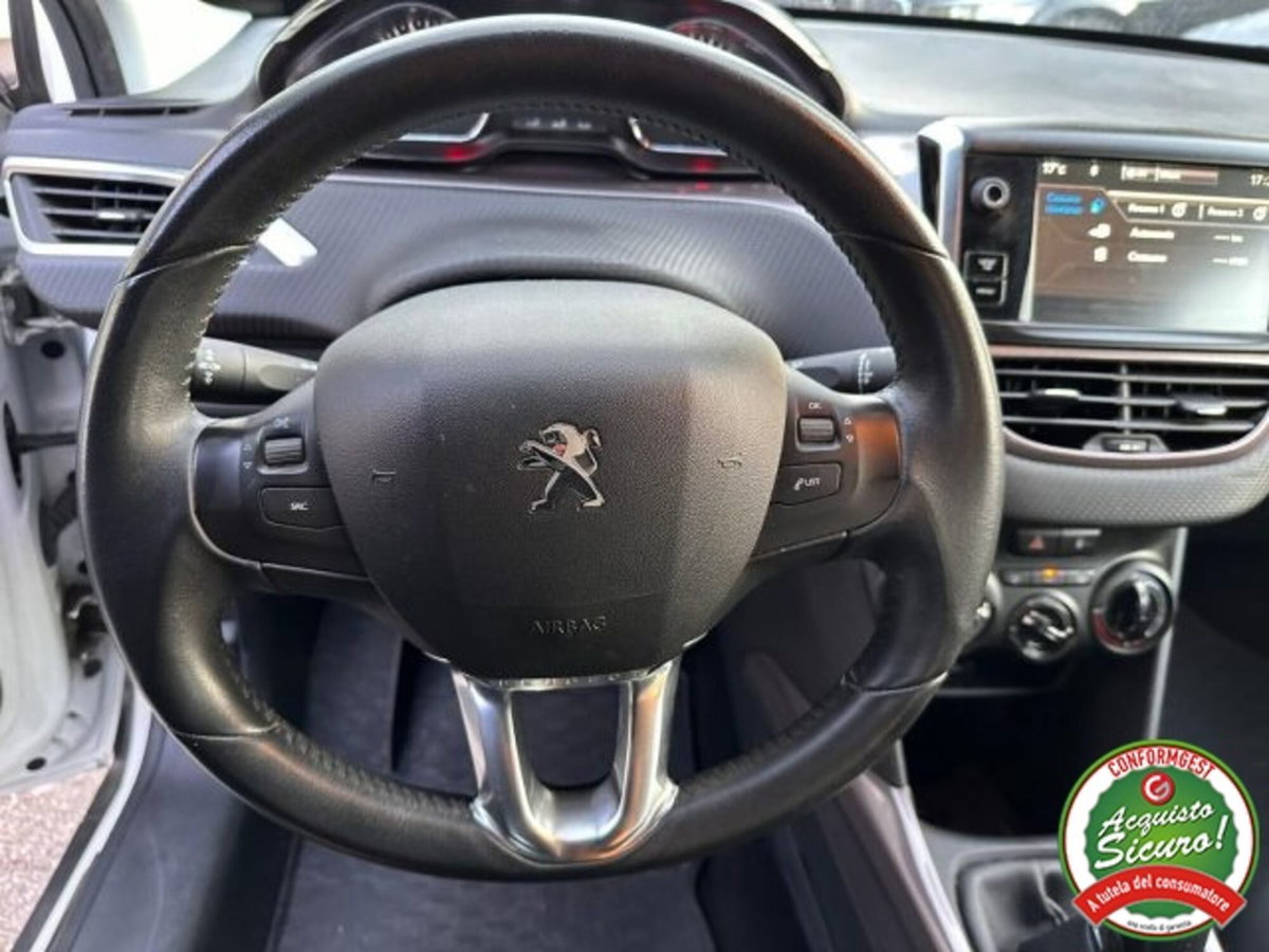 Peugeot 2008 VTi 82CV Allure (8)