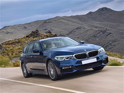 BMW Serie 5 Touring 520d 48V xDrive  Business my 19 usata