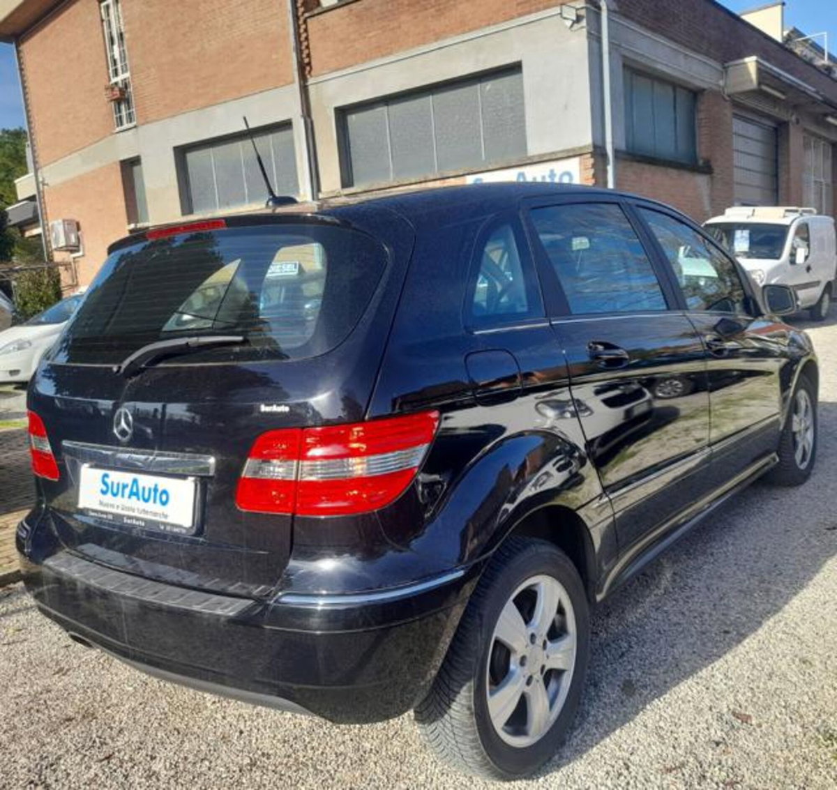 Mercedes-Benz Classe B 180 NGT BlueEFFICIENCY Executive (6)
