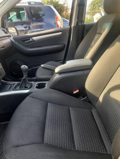 Mercedes-Benz Classe B 180 NGT BlueEFFICIENCY Executive (9)
