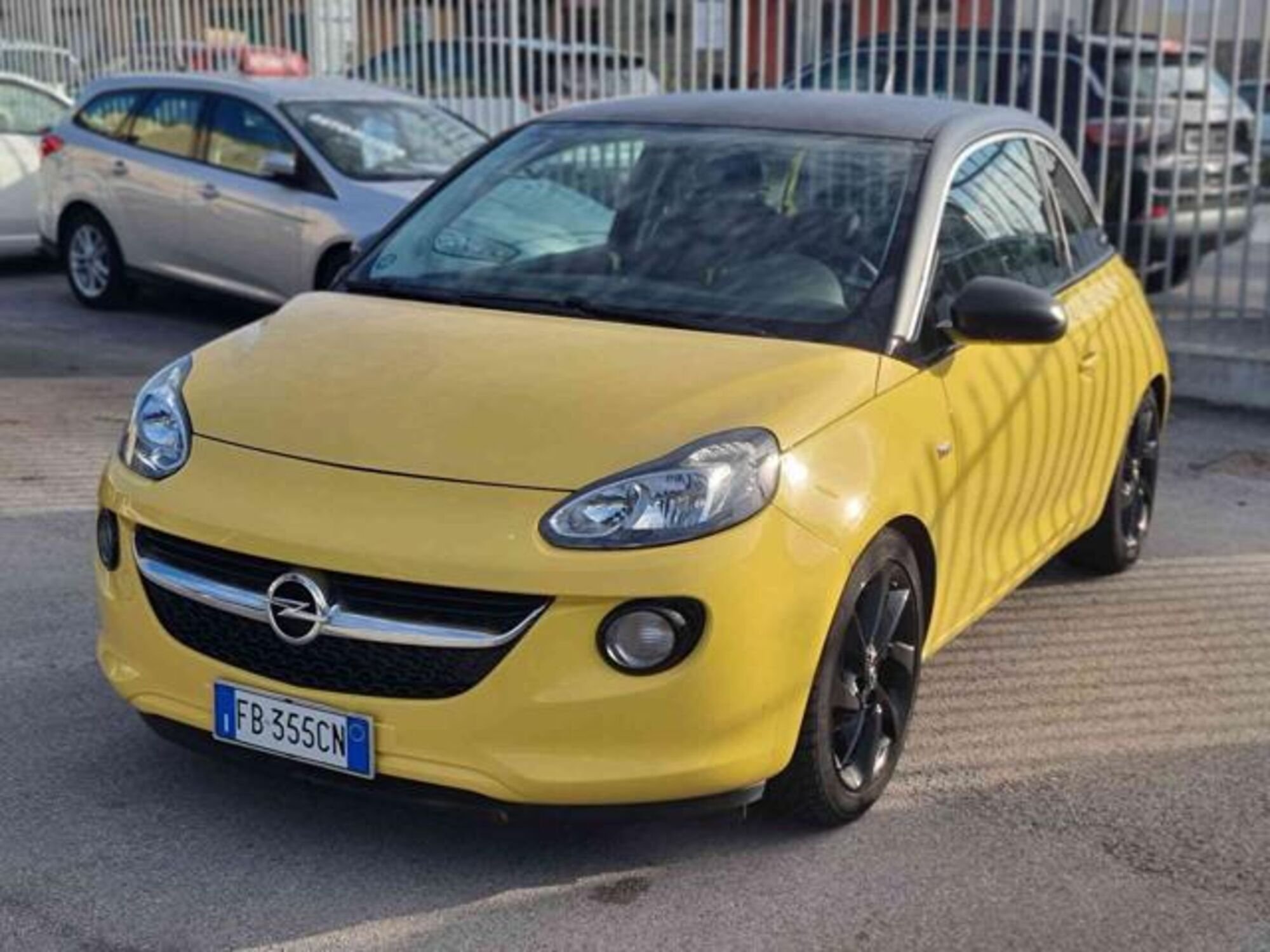 Opel Adam 1.2 70 CV Slam 