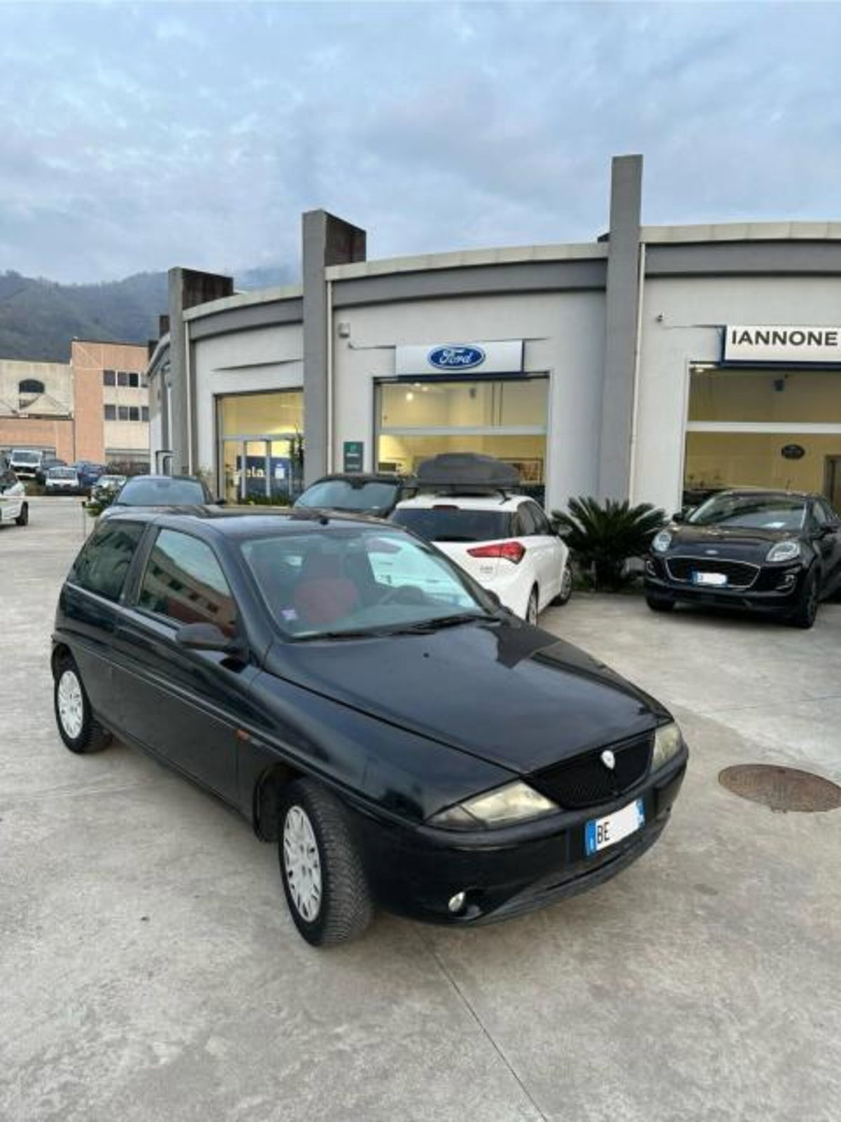 Lancia Ypsilon 100 (2)