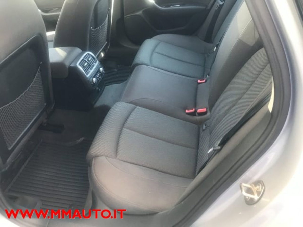 Audi A6 Avant 2.0 TDI 190 CV ultra S tronic (12)