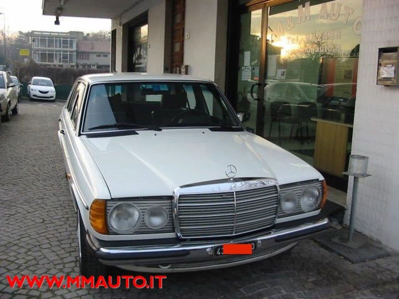 Mercedes-Benz 200 200