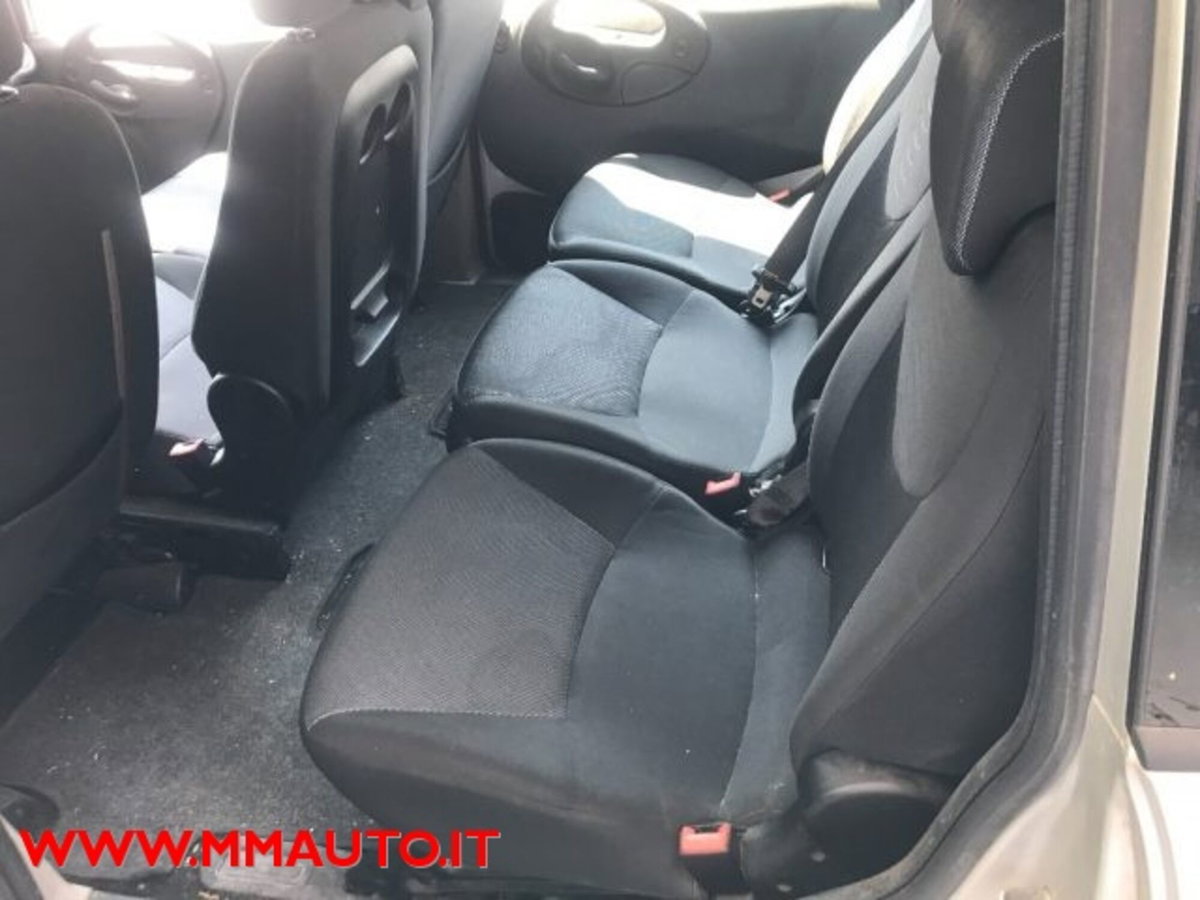 Fiat Multipla 1.6 16V Natural Power Dynamic (6)