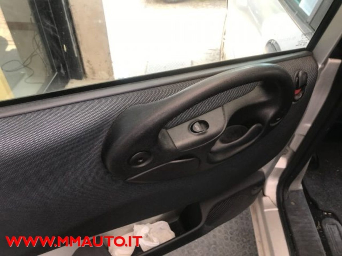 Fiat Multipla 1.6 16V Natural Power Dynamic (7)
