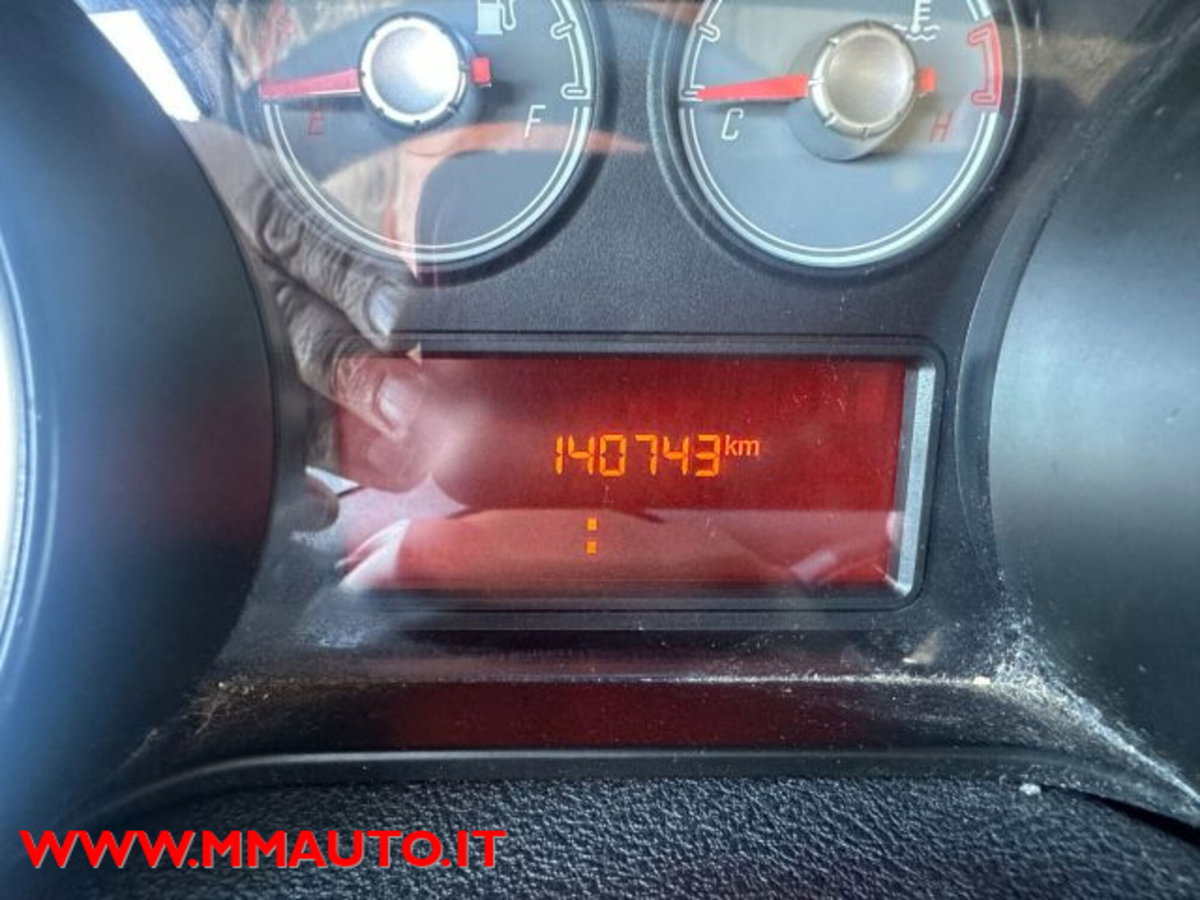 Fiat Punto 1.3 MJT II 75 CV 5 porte Street (12)