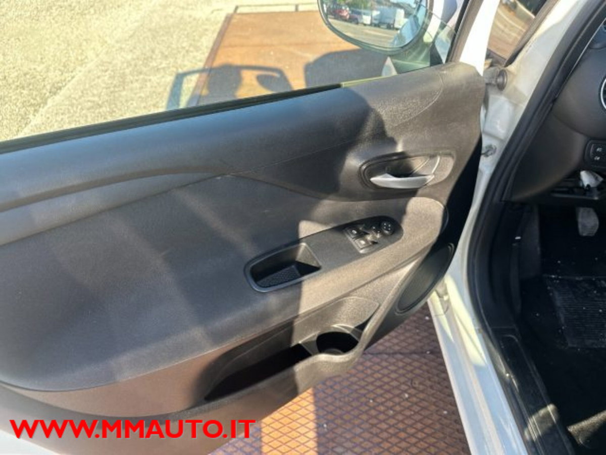 Fiat Punto 1.3 MJT II 75 CV 5 porte Street (8)