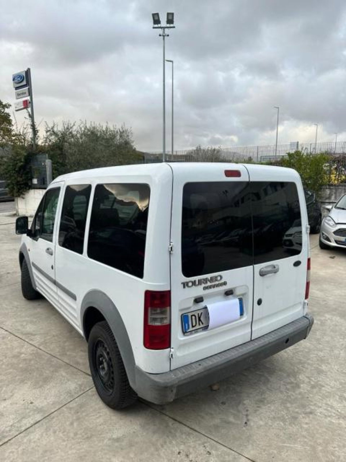Ford Tourneo Connect 1.6 TDCi (4)