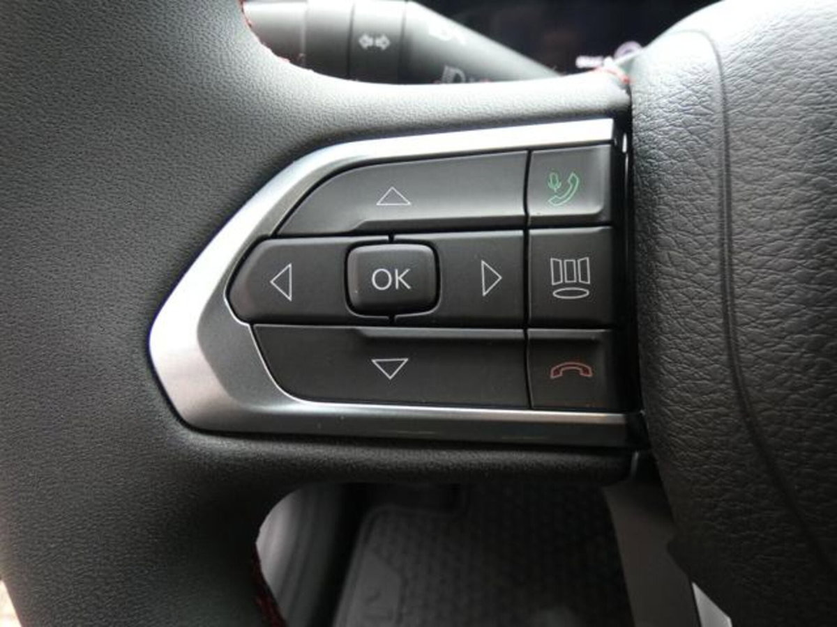 Jeep Compass 1.3 T4 240CV PHEV AT6 4xe Trailhawk (11)