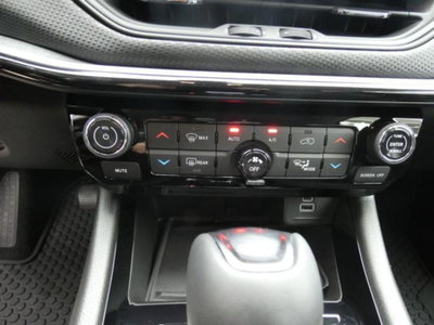Jeep Compass 1.3 T4 240CV PHEV AT6 4xe Trailhawk (15)