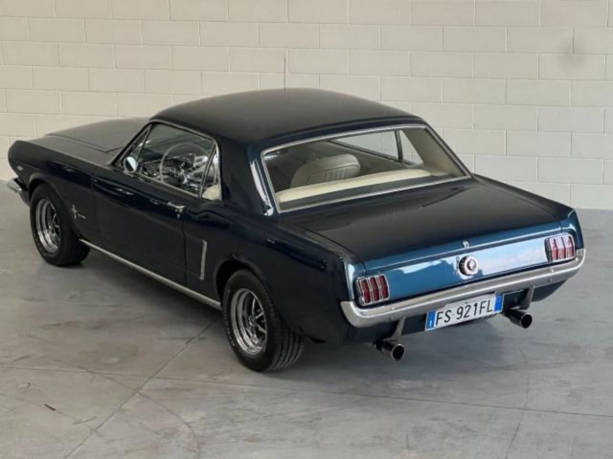 Ford Mustang Coupé Fastback 5.0 V8 Mach 1 (2)