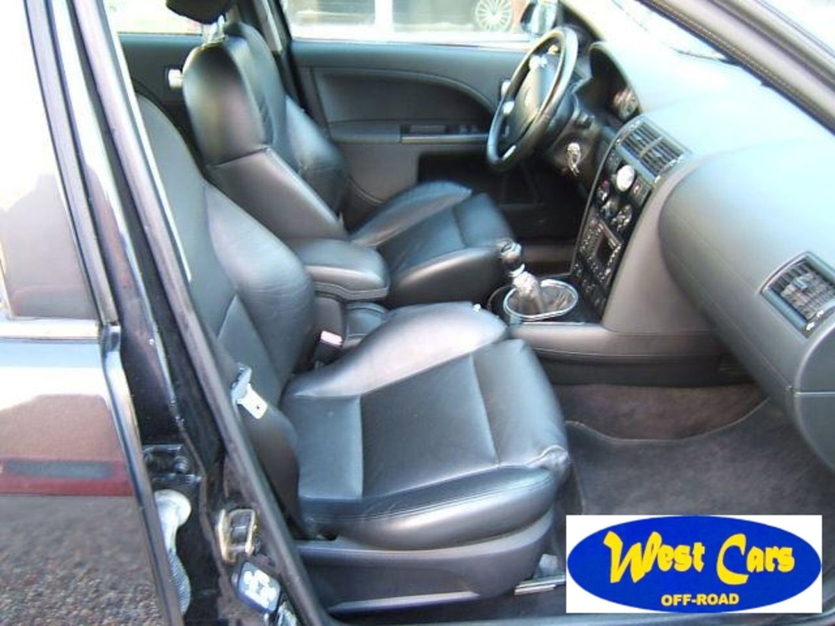 Ford Mondeo 3.0i V6 cat 4p. ST220 (10)