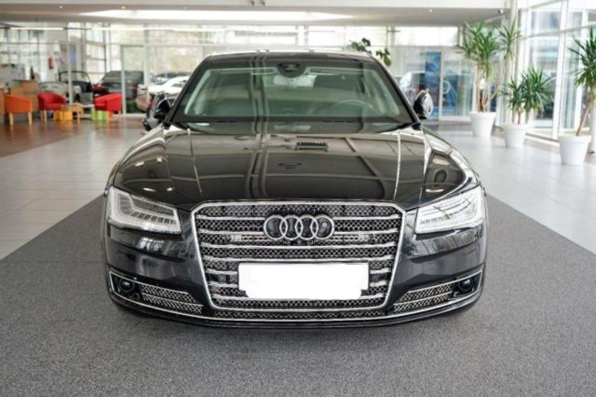 Audi A8 L 4.2 V8 FSI quattro tiptronic