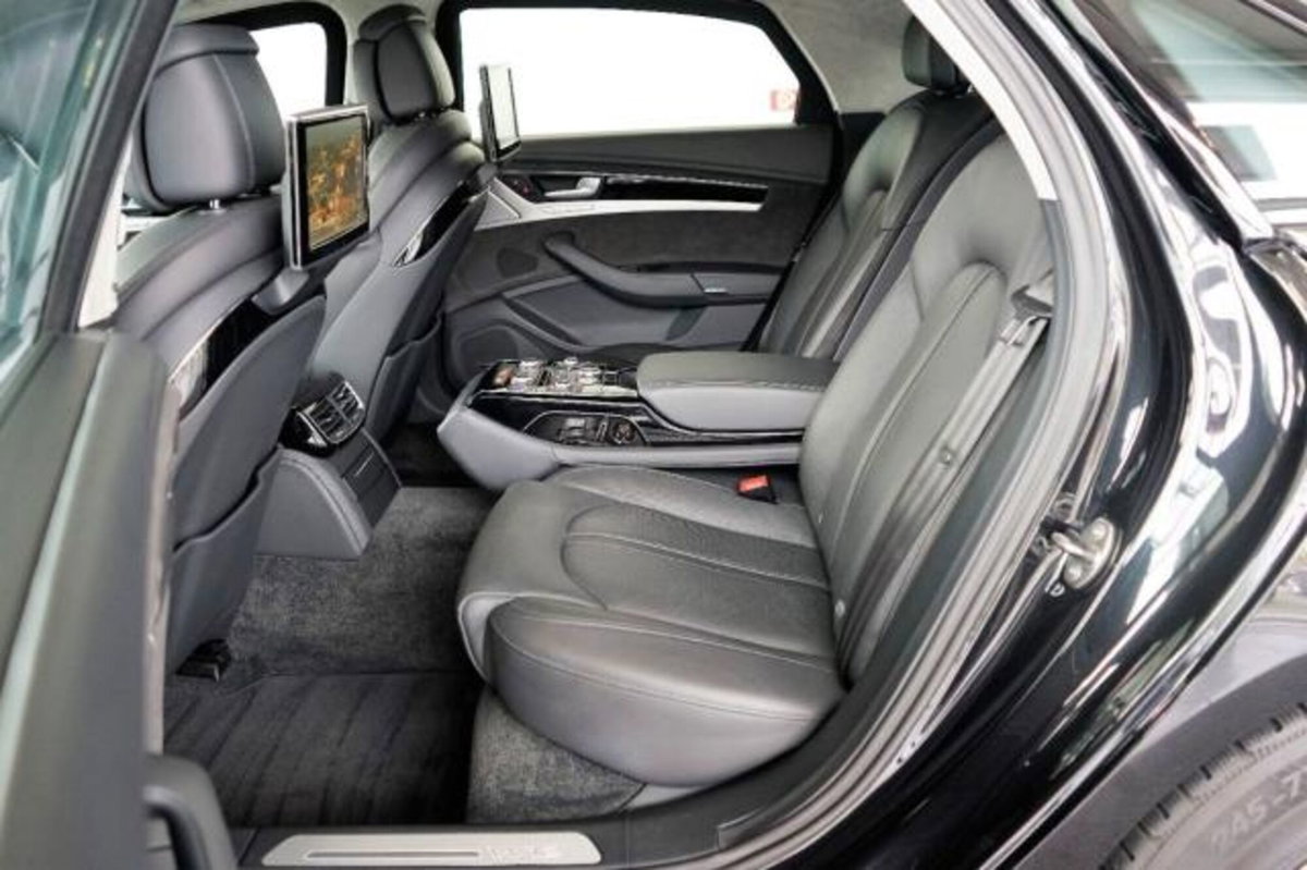 Audi A8 L 4.2 V8 FSI quattro tiptronic (11)