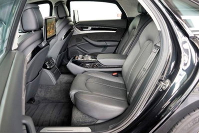Audi A8 L 4.2 V8 FSI quattro tiptronic (11)