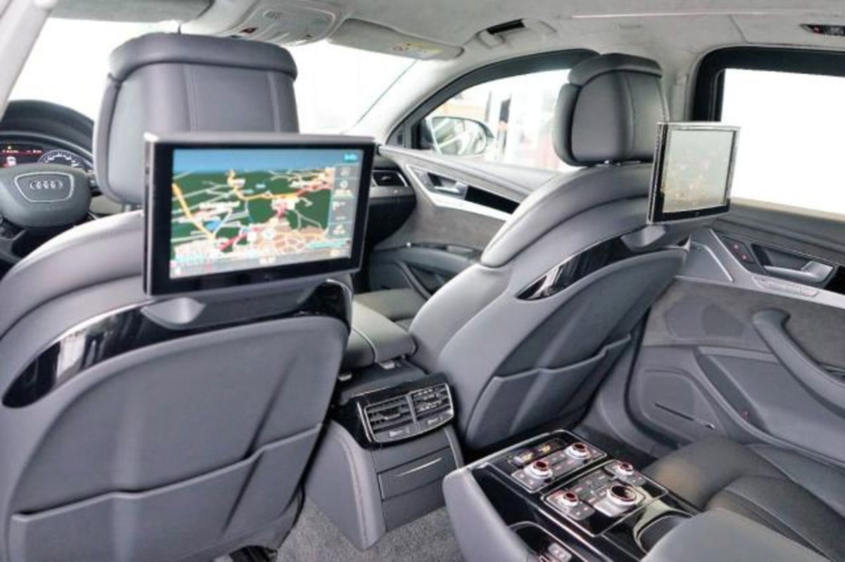 Audi A8 L 4.2 V8 FSI quattro tiptronic (12)