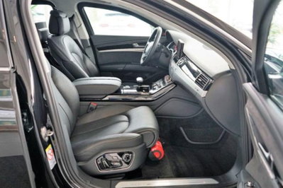 Audi A8 L 4.2 V8 FSI quattro tiptronic (16)