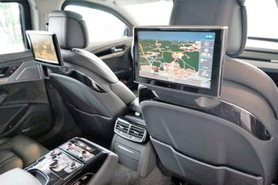 Audi A8 L 4.2 V8 FSI quattro tiptronic (17)
