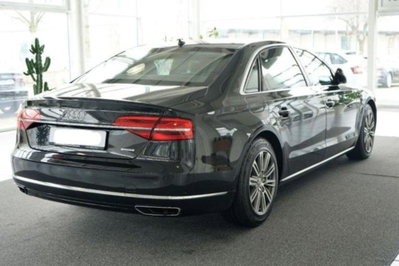 Audi A8 L 4.2 V8 FSI quattro tiptronic (6)