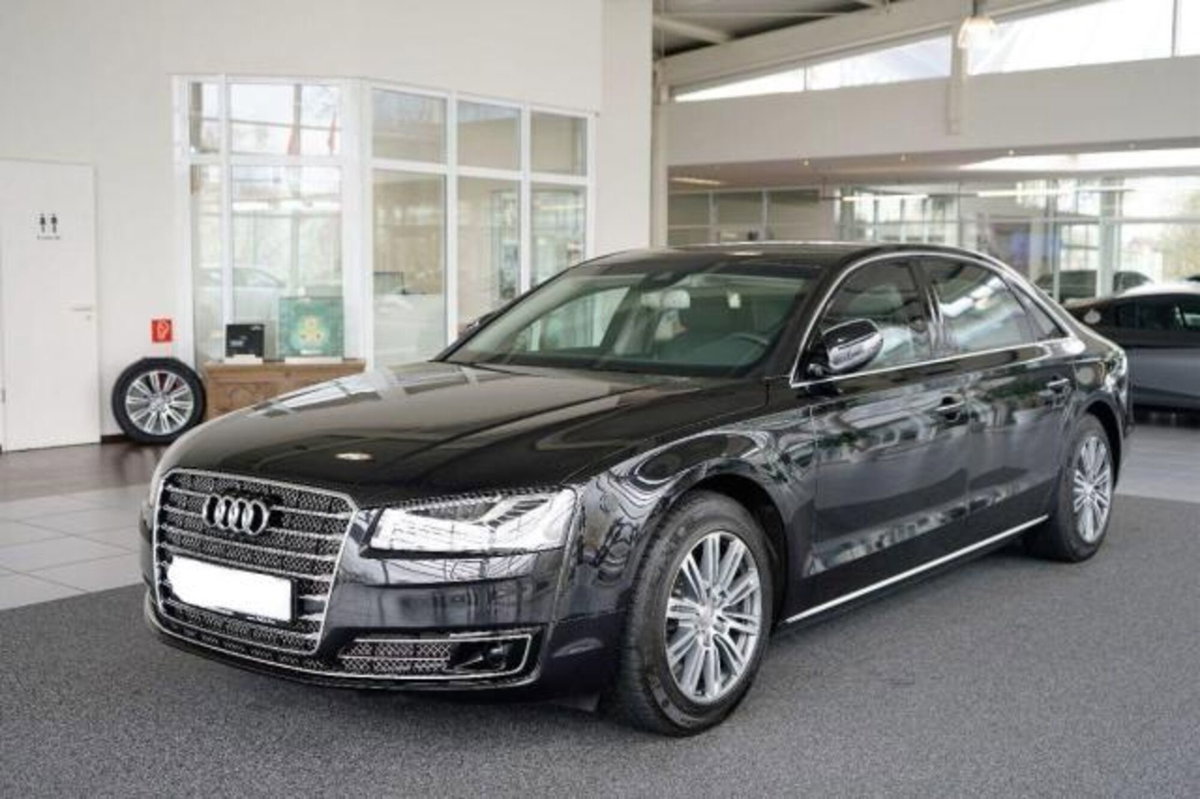 Audi A8 L 4.2 V8 FSI quattro tiptronic (7)