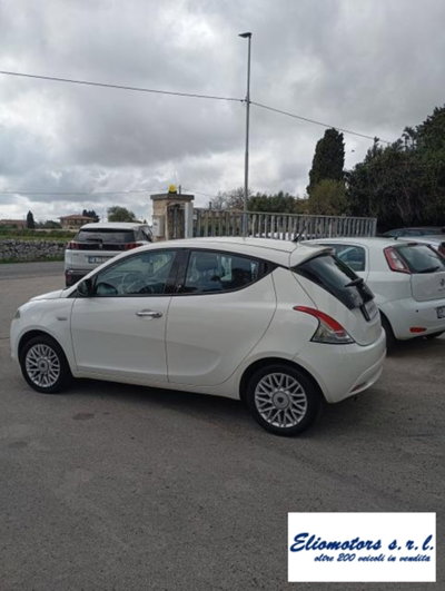 Lancia Ypsilon 1.2 69 CV 5 porte GPL Ecochic Silver (11)