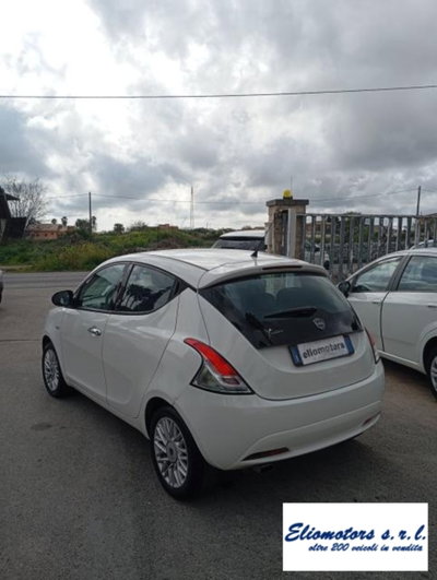 Lancia Ypsilon 1.2 69 CV 5 porte GPL Ecochic Silver (13)