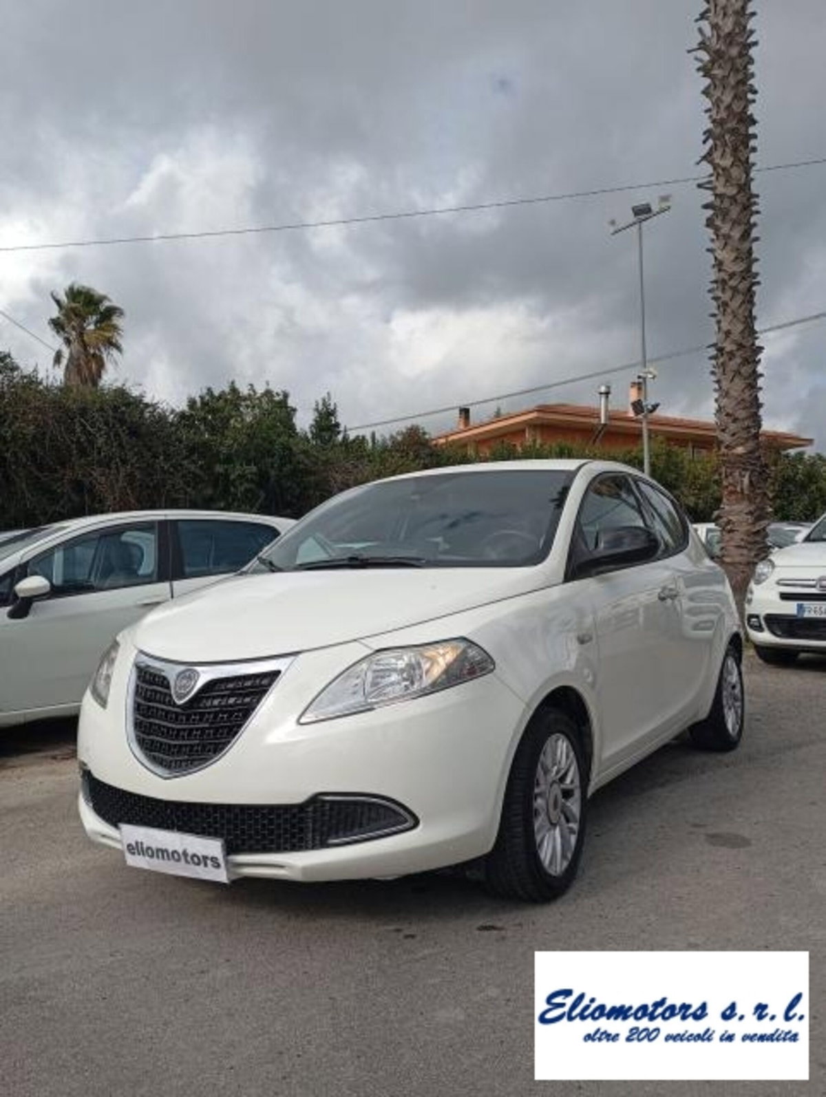 Lancia Ypsilon 1.2 69 CV 5 porte GPL Ecochic Silver (5)