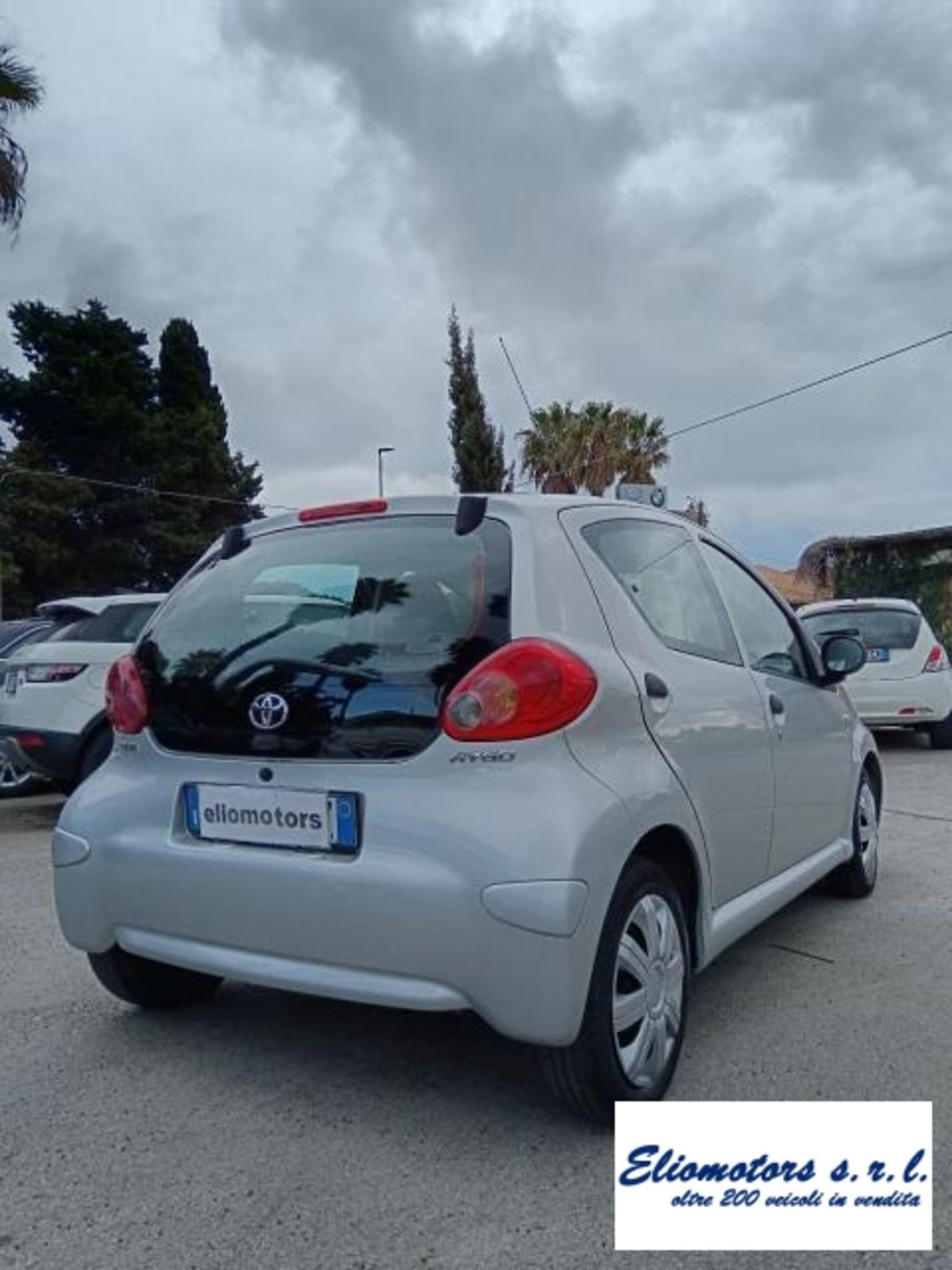 Toyota Aygo 1.0 12V VVT-i 5 porte Now (12)