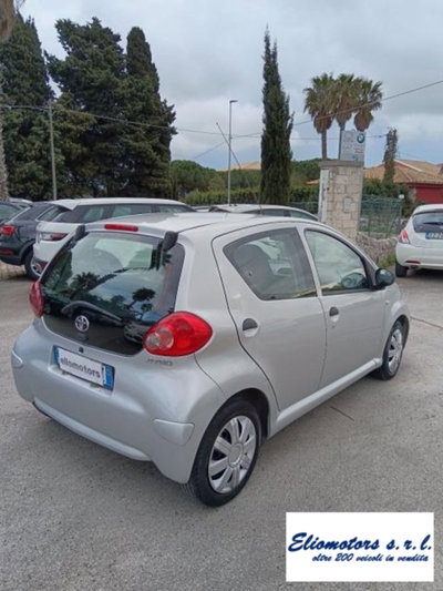 Toyota Aygo 1.0 12V VVT-i 5 porte Now (13)