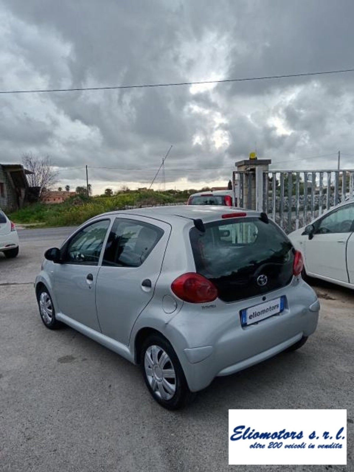 Toyota Aygo 1.0 12V VVT-i 5 porte Now (14)