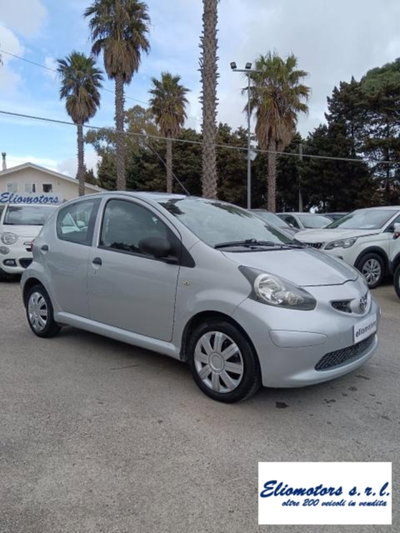 Toyota Aygo 1.0 12V VVT-i 5 porte Now (8)