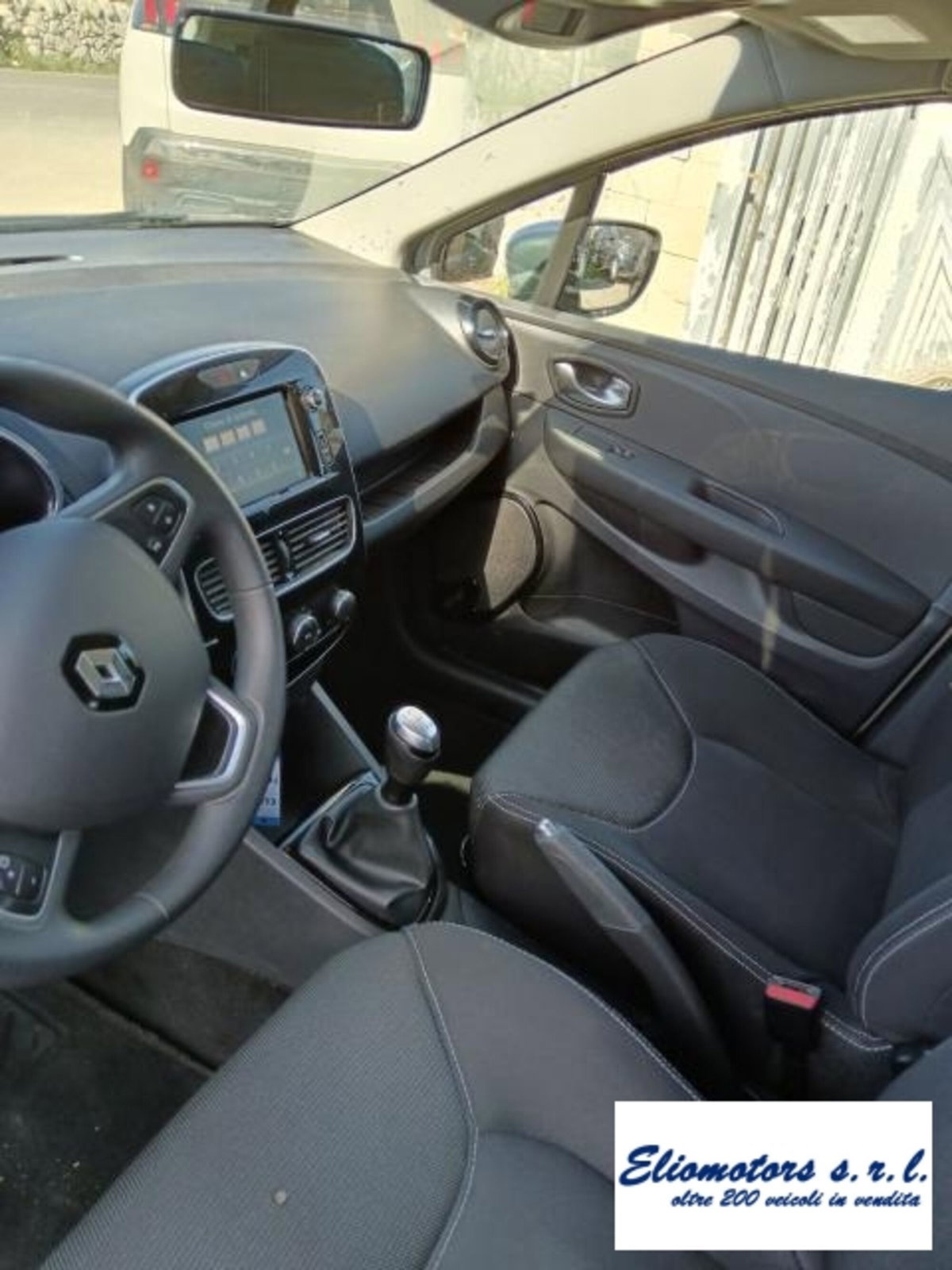 Renault Clio TCe 12V 75 CV 5 porte Business (6)