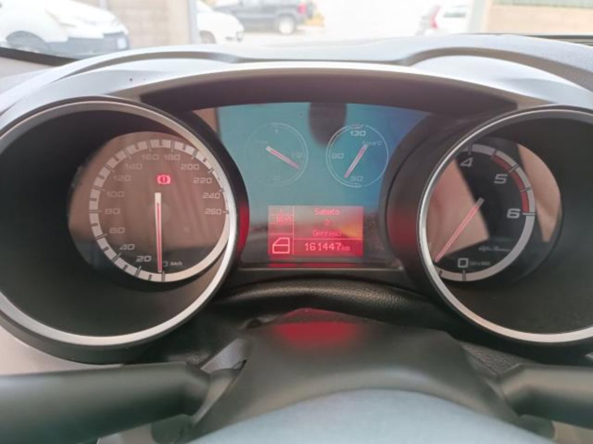 Alfa Romeo Giulietta 1.6 JTDm-2 Progression c/CL (10)