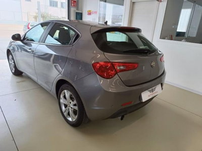 Alfa Romeo Giulietta 1.6 JTDm-2 Progression c/CL (6)