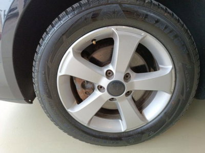 Volkswagen Touran TDI DPF DSG Highline (19)